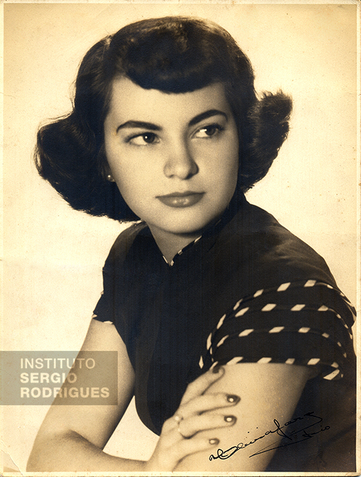 Vera Beatriz, aos 15 anos de idade, na época primeira namorada de Sergio, no Rio de Janeiro, em 1945.